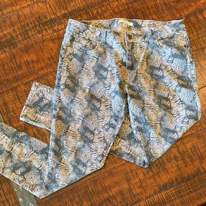 Cabi 958 Diamond Back Snake Skin Skinny Jeans